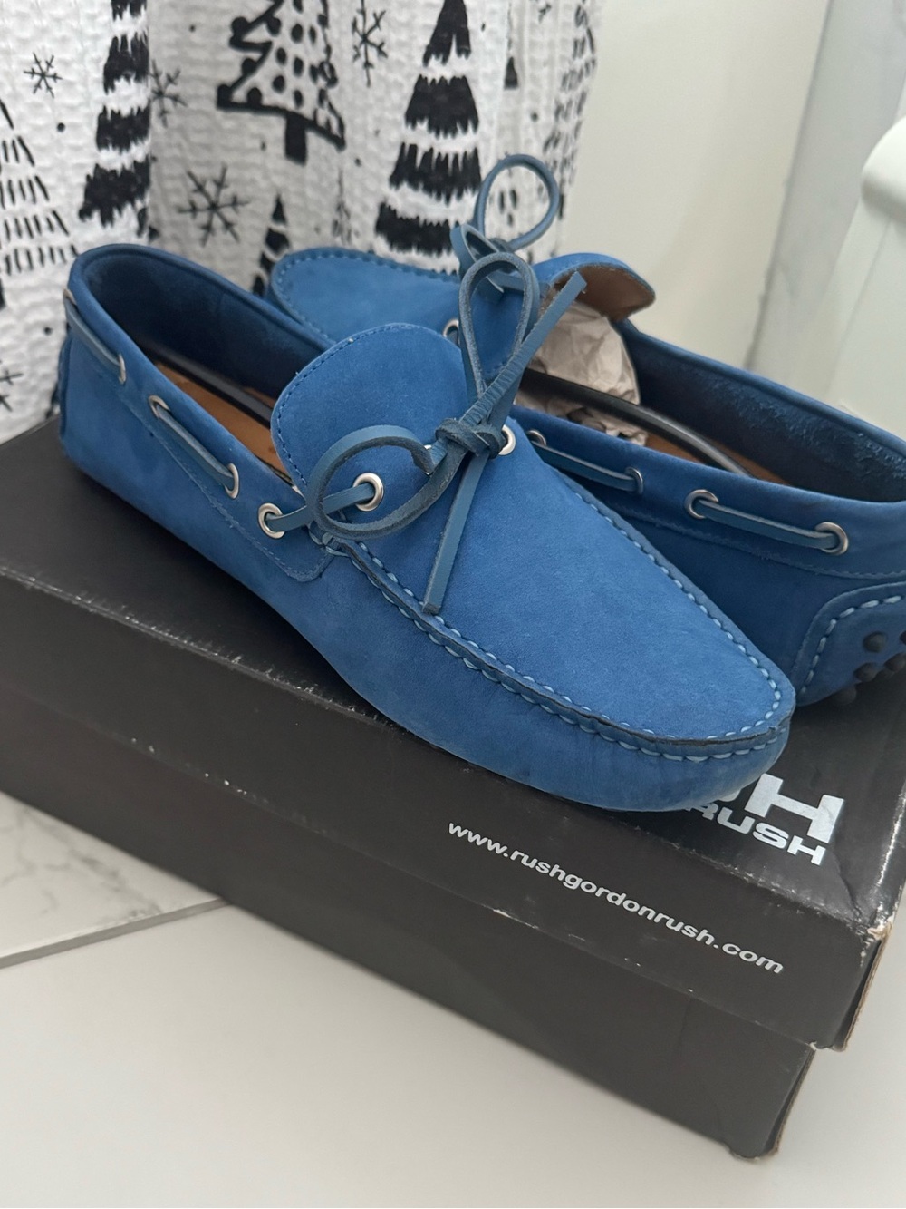 Gordon Rush Blue Suede Loafers Men size 8.5 , good condition
